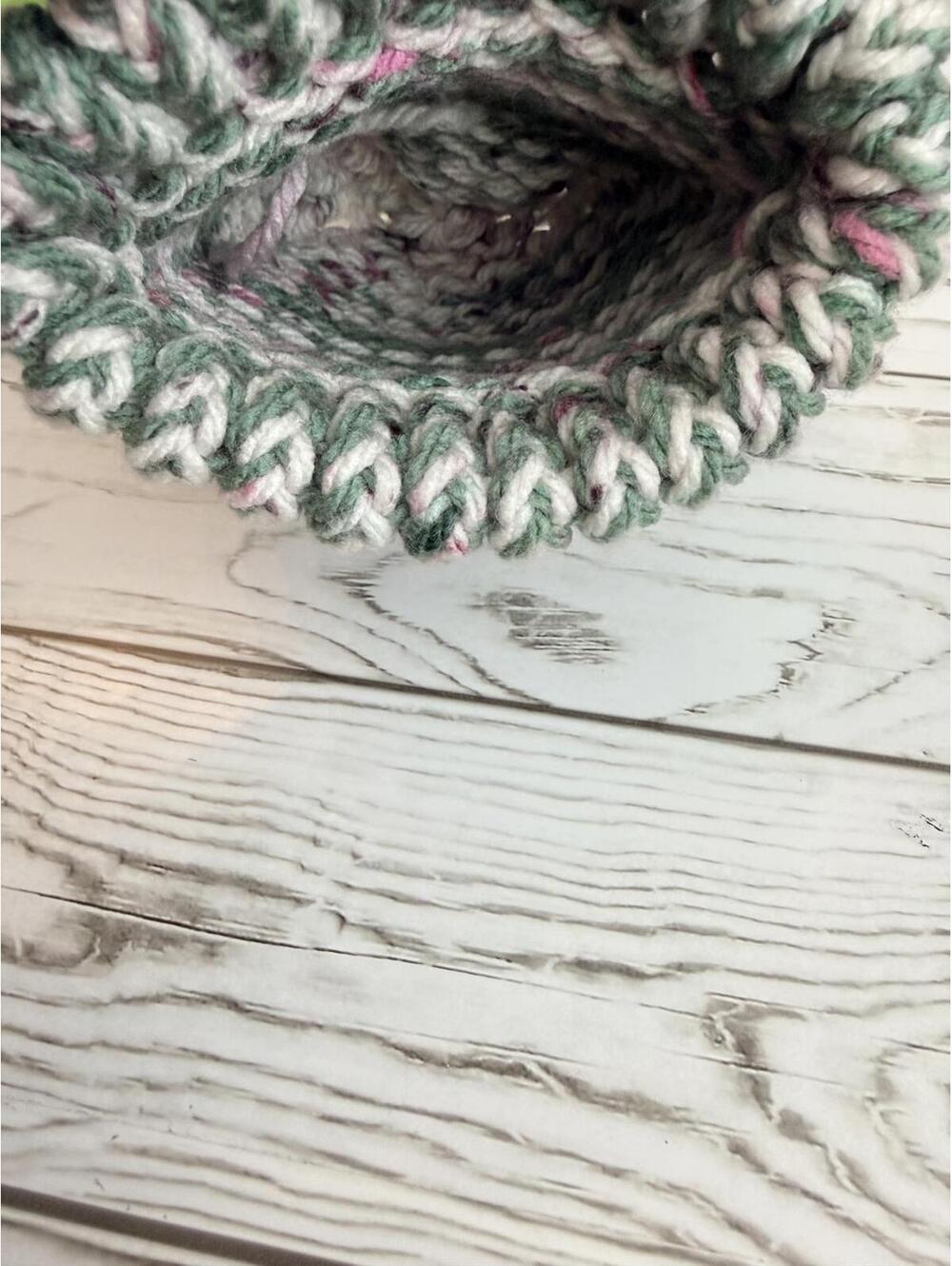 Hand Knit Baby Beanie Hats Lot of 3 Purple Green Multicolor Winter Infant - Picture 9 of 11